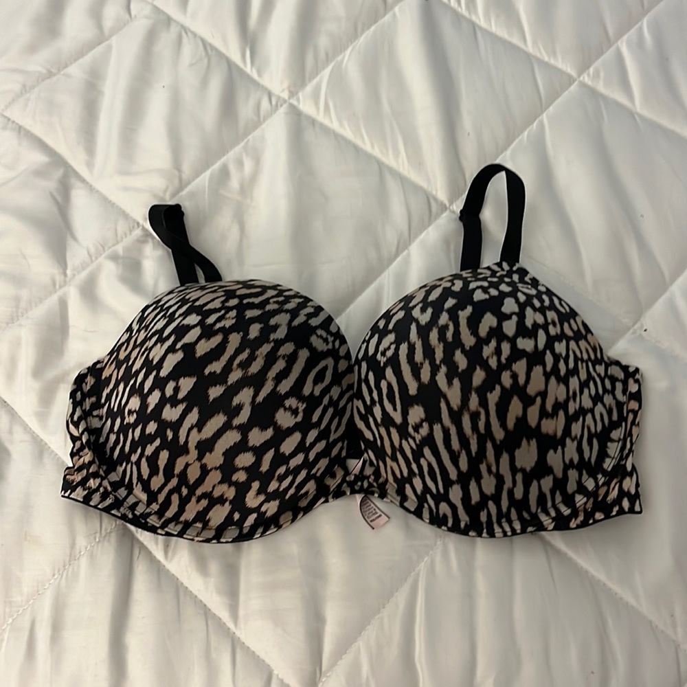 Brand New Victoria Secret Bra